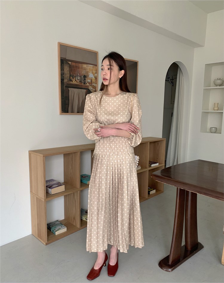 【 娞 within nei × 2 】 Purchasing agent Straight hair ~ salon Wave point Frill Dress 130287